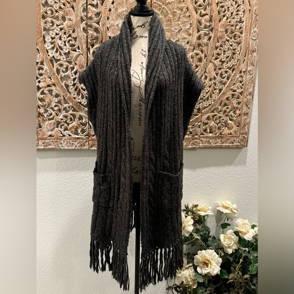 CAbi Cap Sleeve Charcoal Gray Sweater Cardigan with Fringe- size L - Picture 2 of 12